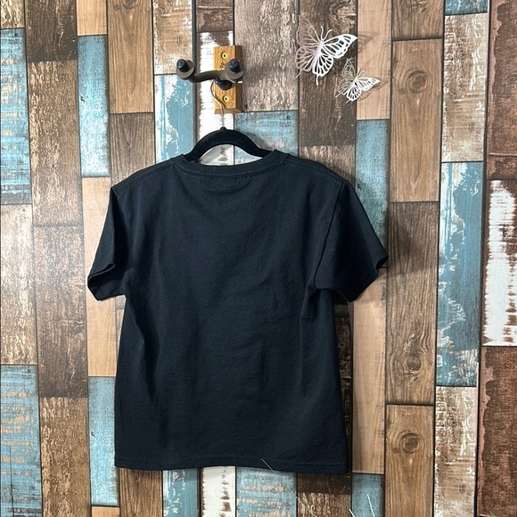 Gildan Girls small 1 Lana skate Black Graphic Cat T-Shirt - Picture 9 of 9